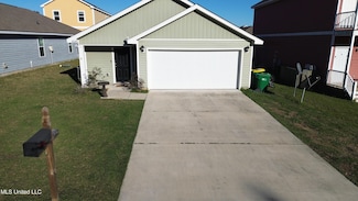 2024 Toulouse St, Ocean Springs, MS 39564