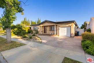 17332 Bullock St, Encino, CA 91316
