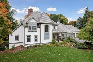28065 Boulder Bridge Dr, Excelsior, MN 55331