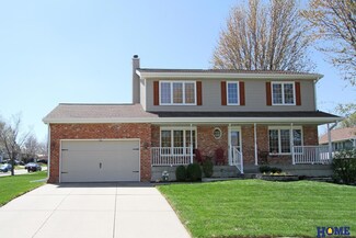 5141 Larkwood Rd, Lincoln, NE 68516