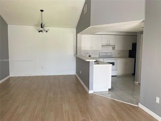 18890 NW 57th Ave Unit 305, Hialeah, FL 33015