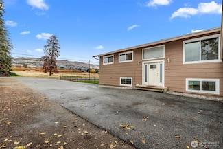 3010 NW Cascade Ave, East Wenatchee, WA 98802