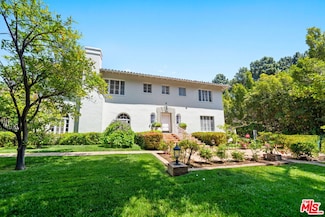 1004 N Beverly Dr, Beverly Hills, CA 90210