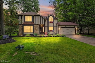 6631 N Palmerston Dr, Mentor, OH 44060