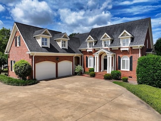 1389 Lake Front Dr, Cairo, GA 39828