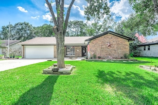 5404 Tanglebriar Dr, Dickinson, TX 77539
