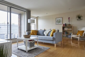 435 Washington St Unit 406, Somerville, MA 02143