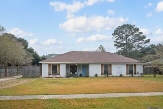 5624 Deanne Marie Dr, Zachary, LA 70791