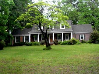 122 Sims St, Cowpens, SC 29330