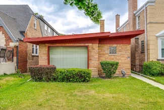 6122 N Central Park Ave, Chicago, IL 60659