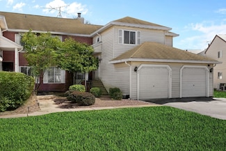 2485 Brunswick Cir Unit B2, Woodridge, IL 60517