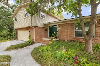 5719 Saint Isabel Dr, Jacksonville, FL 32277