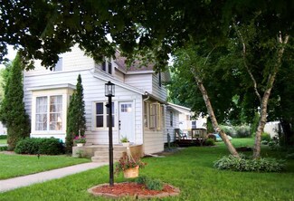 645 E Kinder St, Richland Center, WI 53581