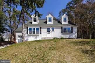 6 Lisa Dr, Blackwood, NJ 08012