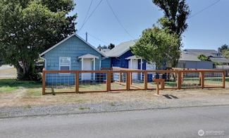 405 Washington Ave N, Long Beach, WA 98631