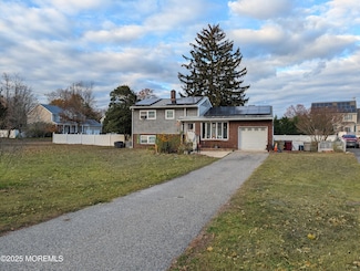 21 Butler Blvd, Bayville, NJ 08721