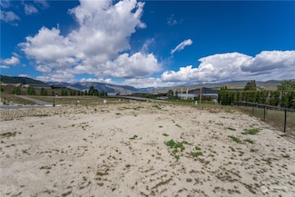 21 Loretta Ln, Chelan, WA 98816