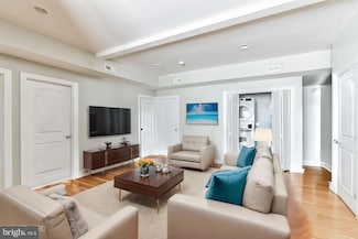 331 N 40th St Unit 3B, Philadelphia, PA 19104