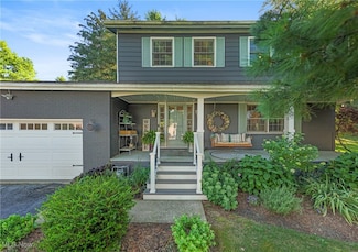 9105 Valley View Rd, MacEdonia, OH 44056