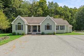 94 E Manchester Rd, Manchester Center, VT 05255
