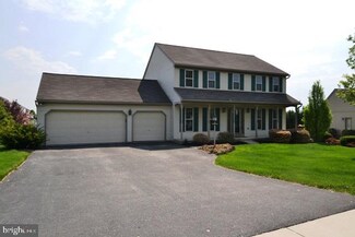 5 Westridge Dr, Seven Valleys, PA 17360