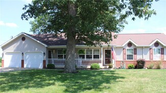 229 Oak Dr, Atwood, IL 61913