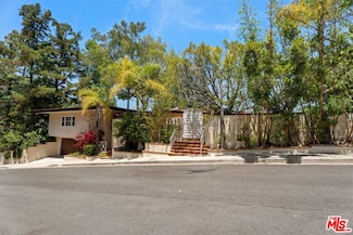 1743 Stone Canyon Rd, Los Angeles, CA 90077
