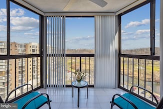 15101 Interlachen Dr Unit 905, Silver Spring, MD 20906