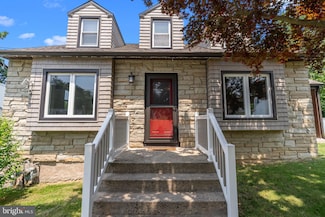 2715 Ivy Ln, Glenside, PA 19038