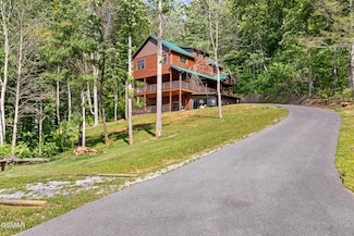 3181 Thomas Headrick Rd, Sevierville, TN 37862