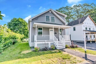 13 Laurier St, Biddeford, ME 04005
