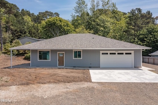 7320 Tanglewood Ave, Lincoln Beach, OR 97388