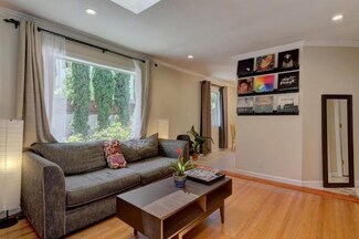 726 Mariposa Ave, Mountain View, CA 94041