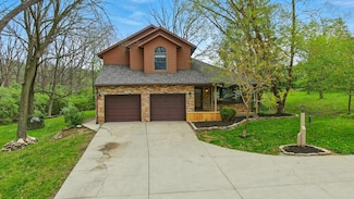 81 Country Rd, Urbana, OH 43078