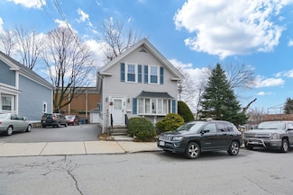 49 Shawmut St, Lawrence, MA 01841