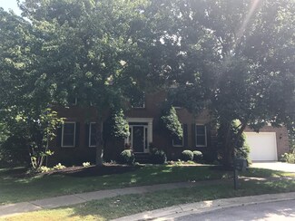 2204 Inglewood Cir, Lexington, KY 40513