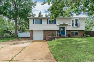 1919 Lone Pine Dr, Arnold, MO 63010