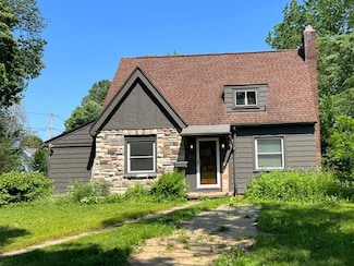 122 Mayfair Dr, Rochester, NY 14617