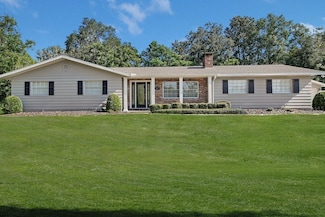 569 Parkdale Ct, Deland, FL 32724