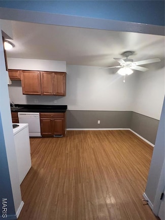 8746 Brentshire Walk, Brentwood, MO 63144