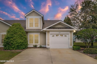 307 Sweetwater Cove, Newport, NC 28570