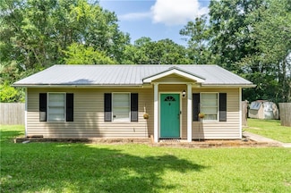 6250 Vivian Broadus Rd, Eight Mile, AL 36613