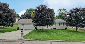 215 Rhine St SW, Sugarcreek, OH 44681