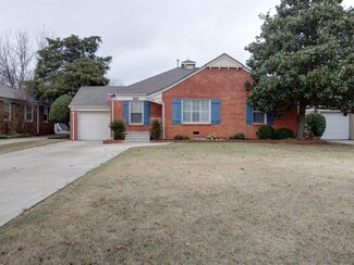 1105 Larchmont Ln, Nichols Hills, OK 73116