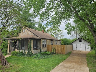406 W Webster Ave, Ava, MO 65608