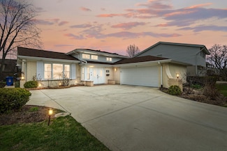 1600 Birch St, Park Ridge, IL 60068