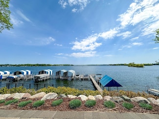 4407 Wilshire Blvd Unit 110, Mound, MN 55364