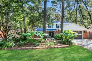 215 E Rainbow Ridge Cir, Spring, TX 77381