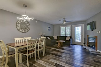 429 Chinquapin Cir Unit 604, Branson, MO 65616