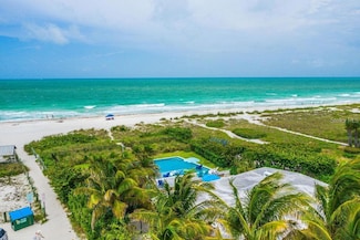 102 77th St, Holmes Beach, FL 34217